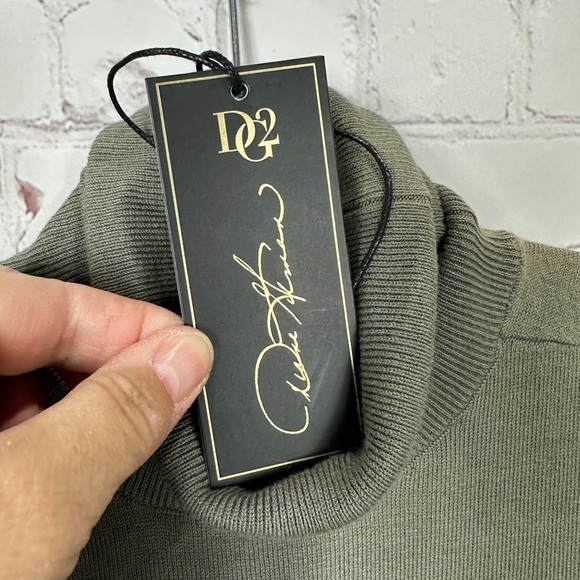 New DG2 Diane Gilman Green Sweater with fringe tassel accents Sz S NWD - Picture 3 of 7